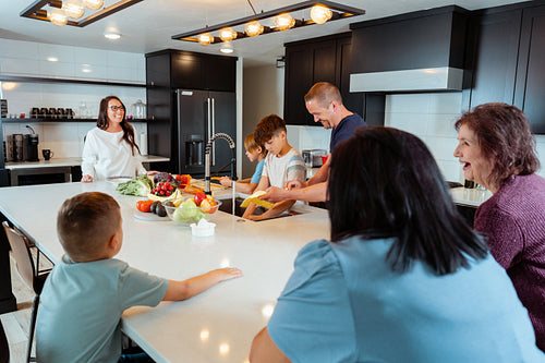 A Native family is preparing a meal together